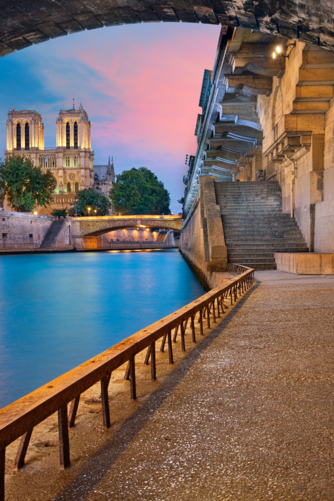 sunsets by the Seine river