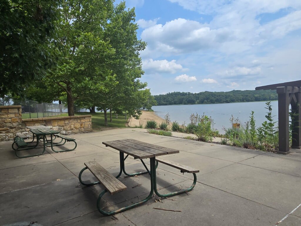 Picnic area overlooking the water at Lake Wapello State Park